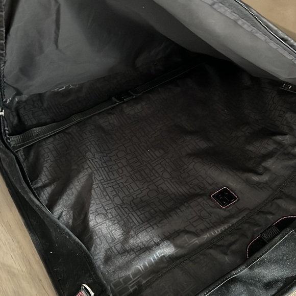 DIANE VON FURSTENBERG GARMENT BAG- LARGE BLACK 24x21” - Picture 12 of 17